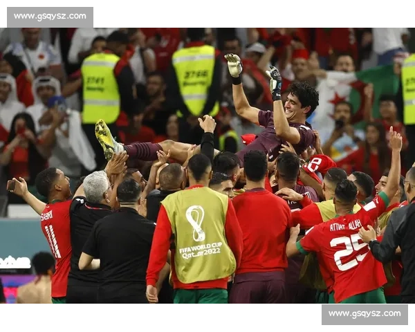 钢铁防线 + 10 次扑救!布努神扑定乾坤,门神复制 C 罗苦主时刻 钢铁防线 + 10 次扑救!布努神扑定乾坤,门神复制 C 罗苦主时刻