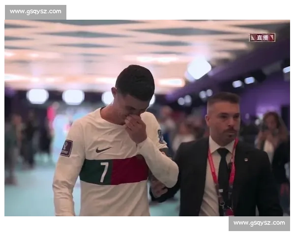 钢铁防线 + 10 次扑救!布努神扑定乾坤,门神复制 C 罗苦主时刻 钢铁防线 + 10 次扑救!布努神扑定乾坤,门神复制 C 罗苦主时刻